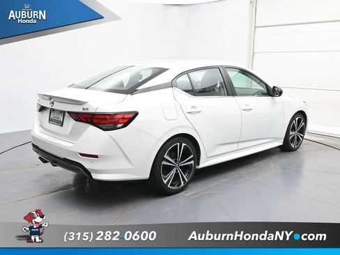 Used 2021 Nissan Sentra SR FWD image 16