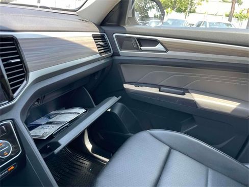 Used 2023 Volkswagen Atlas SEL image 34