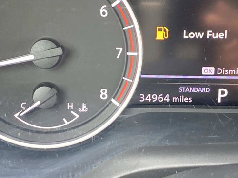 Used 2024 Nissan Rogue S image 30