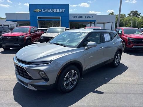 Used 2024 Chevrolet Blazer LT w/ Convenience Package FWD image 1