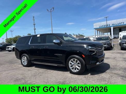 Used 2024 Chevrolet Suburban Premier AWD/4WD image 1
