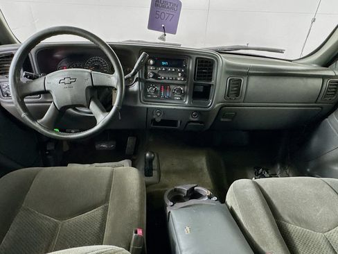 Used 2005 Chevrolet Silverado 1500 LS AWD/4WD image 22