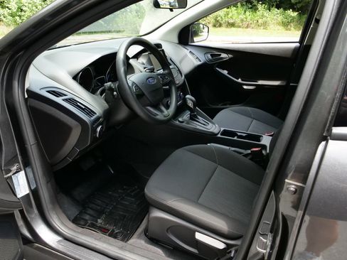 Used 2018 Ford Focus S FWD image 12