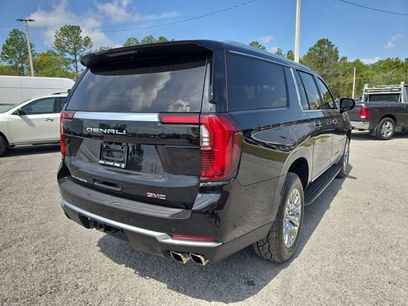 Used 2025 GMC Yukon XL Denali