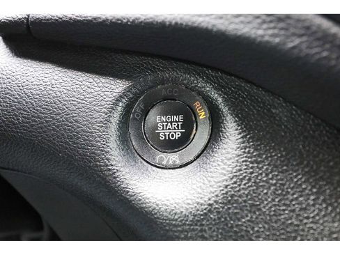 Used 2021 Jeep Cherokee Latitude Lux w/ Comfort/Convenience Group image 26