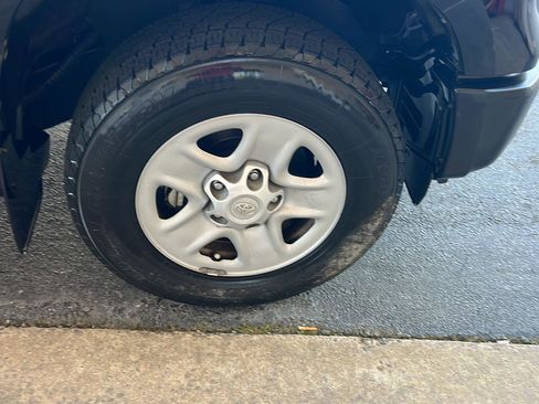 Used 2020 Toyota Tundra SR image 38