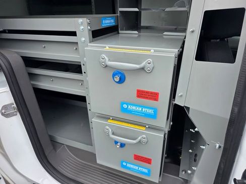 Used 2020 Ford Transit Connect XL FWD image 17