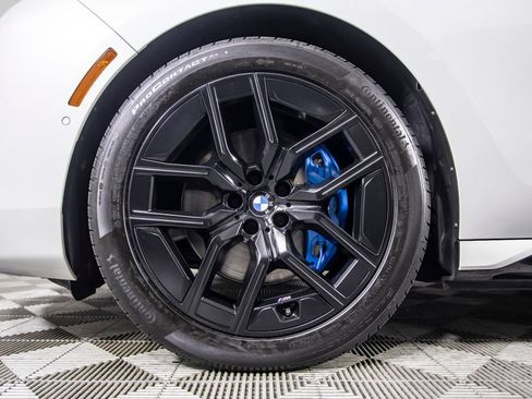 Used 2023 BMW i7 xDrive60 AWD/4WD image 42