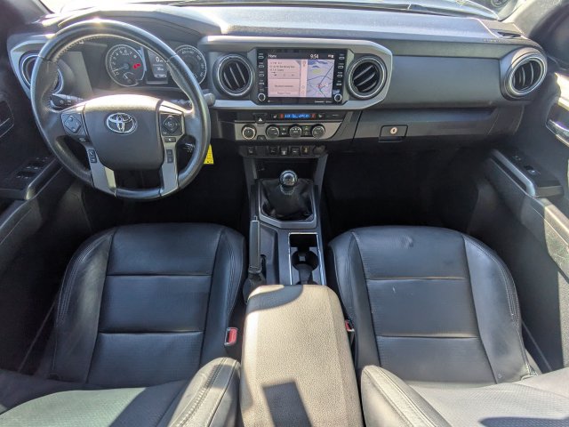 Used 2022 Toyota Tacoma TRD Off-Road w/ TRD Premium Off Road Package AWD/4WD image 15