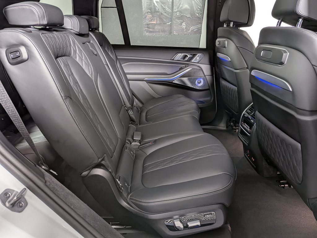 Used 2026 BMW ALPINA XB7 AWD/4WD image 51