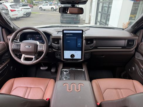 Used 2024 Ford Expedition King Ranch AWD/4WD image 5