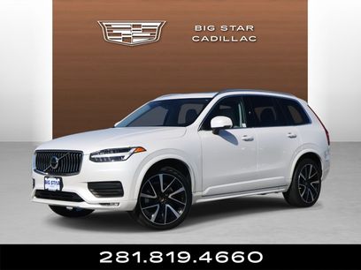 Used 2022 Volvo XC90 T6 Momentum w/ Advanced Package
