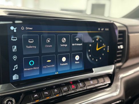 Used 2024 Chevrolet Silverado 1500 High Country w/ High Country Premium Package image 27