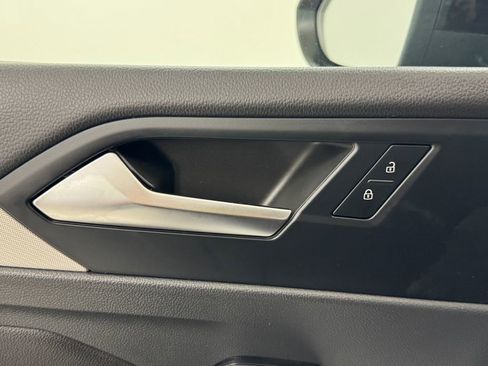 Used 2023 Volkswagen Jetta Sport image 25