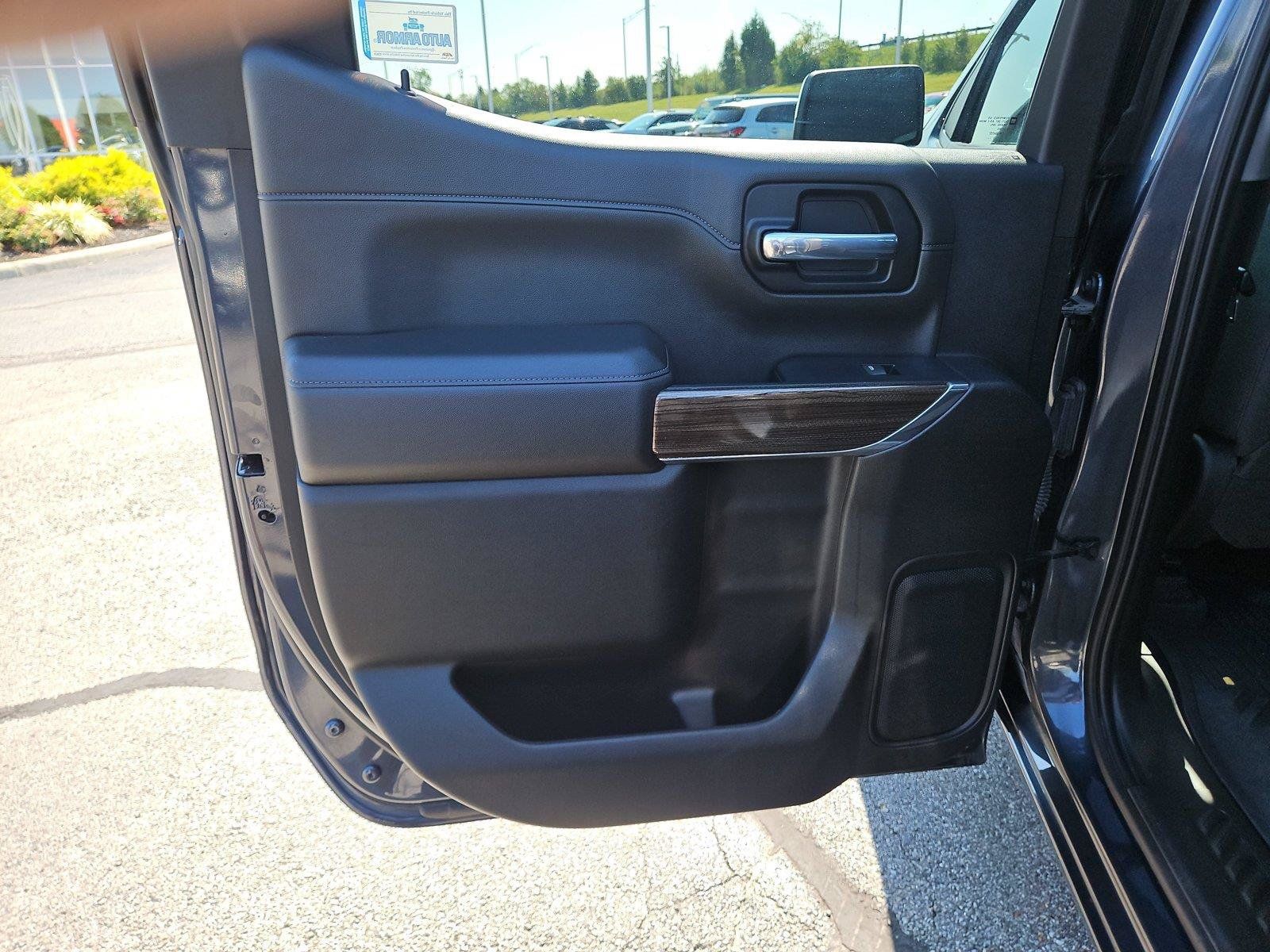 Used 2022 Chevrolet Silverado 1500 RST AWD/4WD image 15