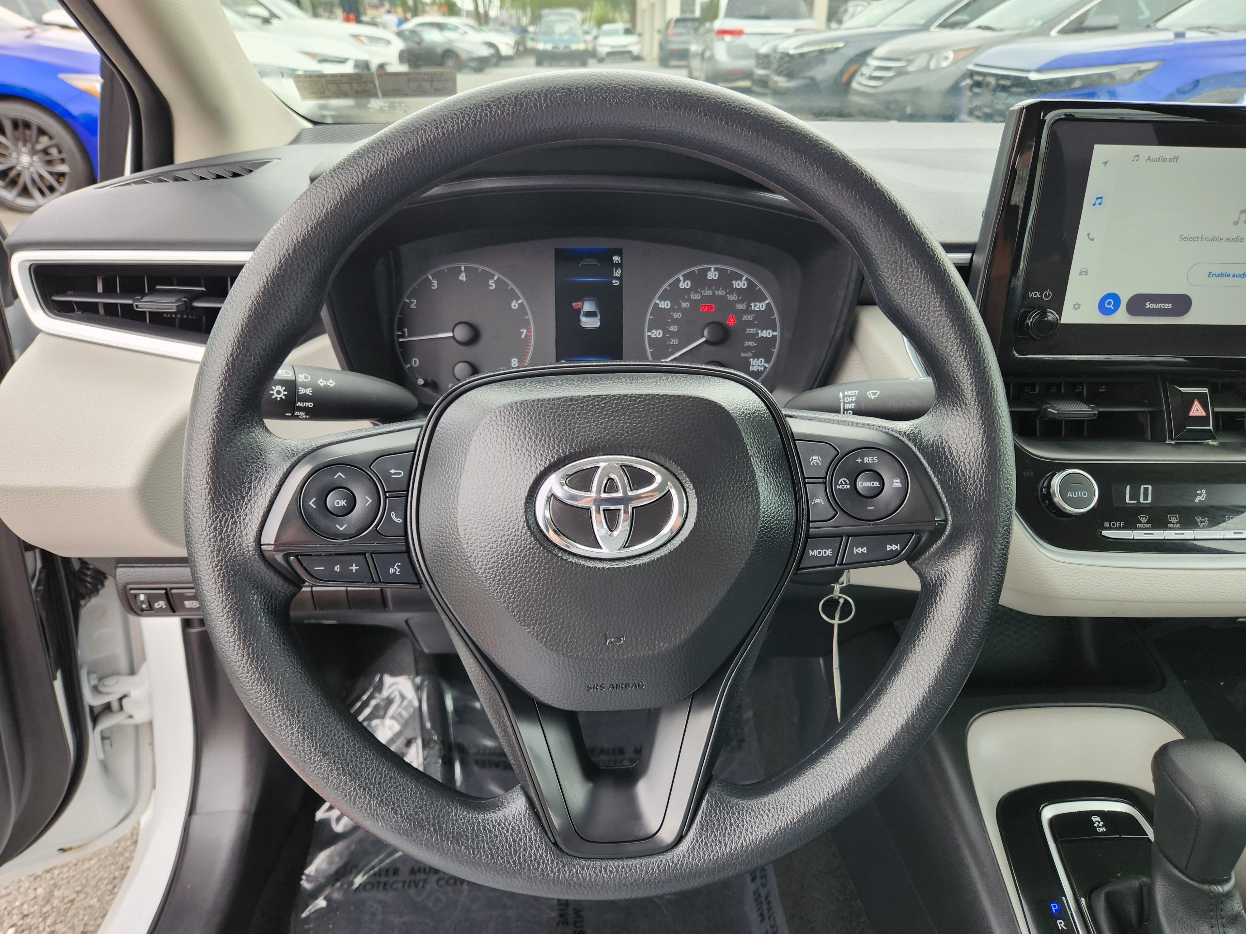 Used 2025 Toyota Corolla LE FWD image 17