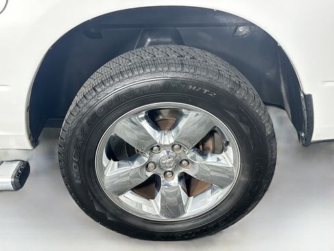 Used 2015 RAM 1500 Lone Star image 11