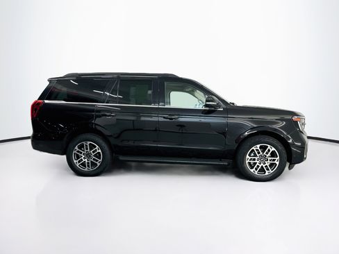 Used 2025 Ford Expedition Active AWD/4WD image 10