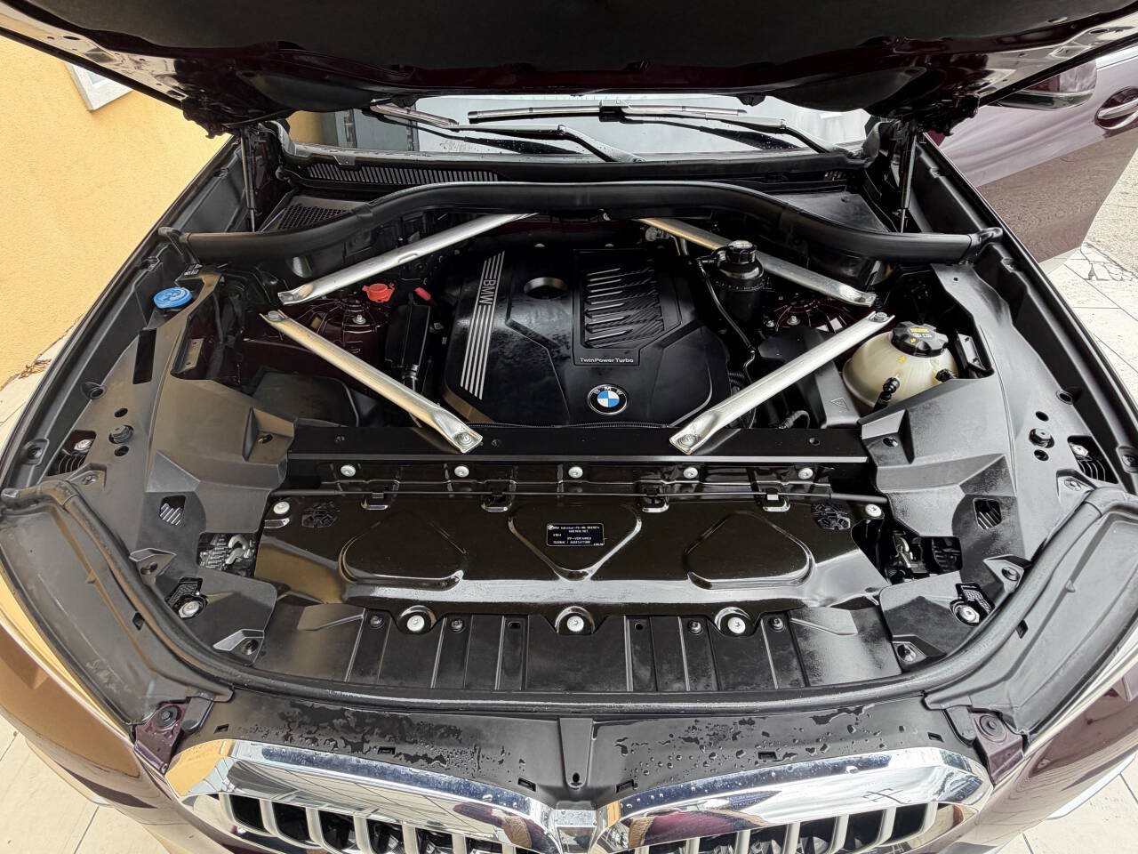 Used 2020 BMW X5 xDrive40i w/ Premium Package AWD/4WD image 9