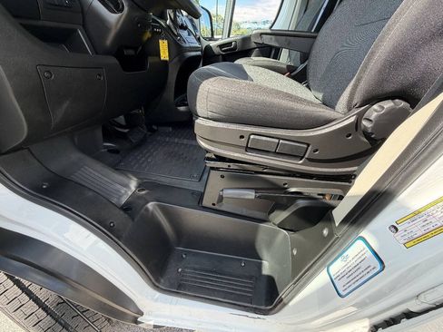 Used 2021 RAM ProMaster 1500 w/ Interior LED Lighting Group FWD image 8