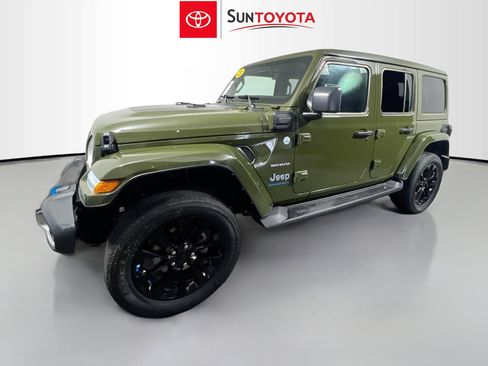 Used 2023 Jeep Wrangler Unlimited Sahara w/ Cold Weather Group image 9