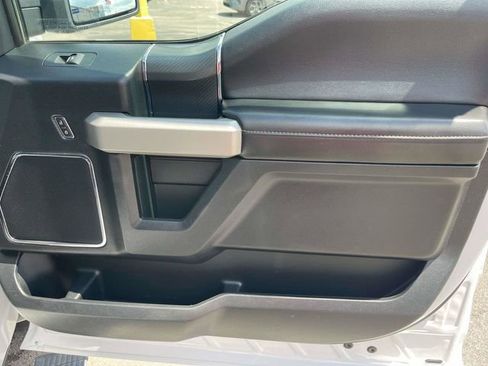 Used 2018 Ford F150 Lariat w/ Equipment Group 502A Luxury AWD/4WD image 29