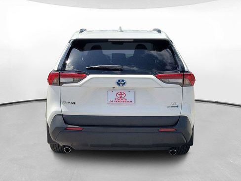 Certified 2024 Toyota RAV4 LE AWD/4WD image 5