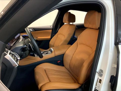 Used 2026 BMW X6 M60i image 7