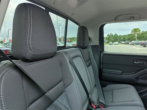 New 2026 Nissan Frontier SV w/ Tow Package image 28