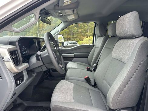 Used 2025 Ford F350 XLT w/ FX4 Off-Road Package image 7