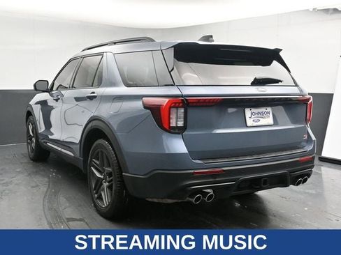 Used 2025 Ford Explorer ST image 8