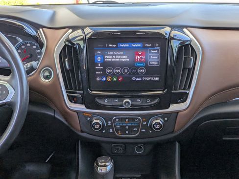 Used 2020 Chevrolet Traverse High Country w/ LPO, Floor Liner Package AWD/4WD image 17