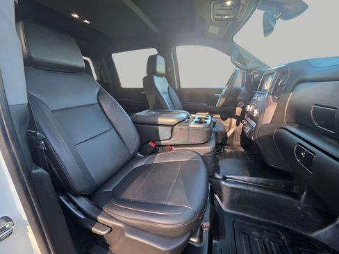 Used 2023 GMC Sierra 3500 Pro w/ Gooseneck/5TH Wheel Package image 11