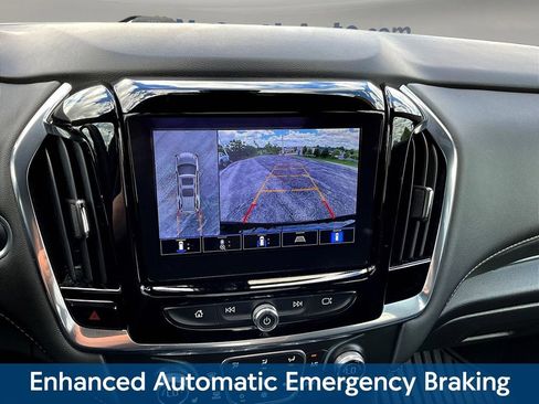 Used 2023 Chevrolet Traverse LT w/ LT Premium Package AWD/4WD image 18