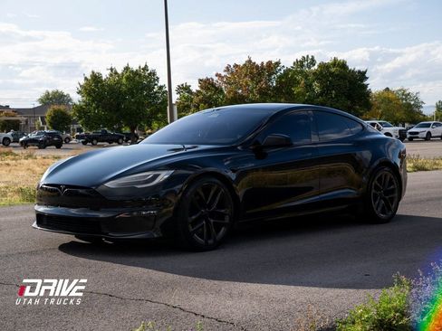 Used 2021 Tesla Model S Plaid image 5