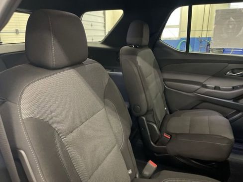 Certified 2023 Chevrolet Traverse LT image 33