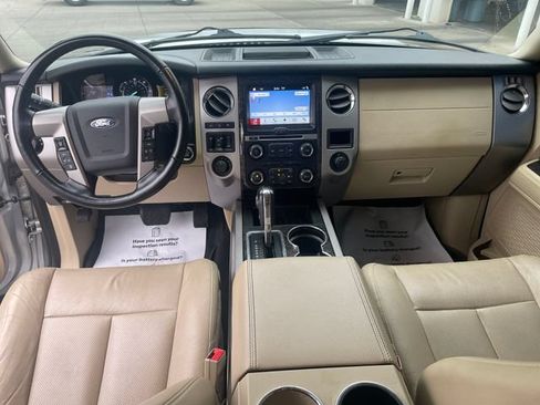 Used 2016 Ford Expedition Limited w/ Equipment Group 301A AWD/4WD image 13