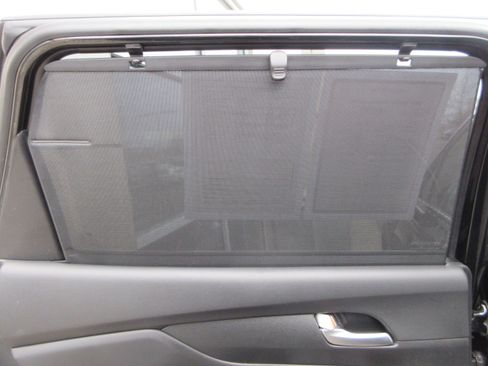 Used 2021 Hyundai Santa Fe Limited AWD/4WD image 25