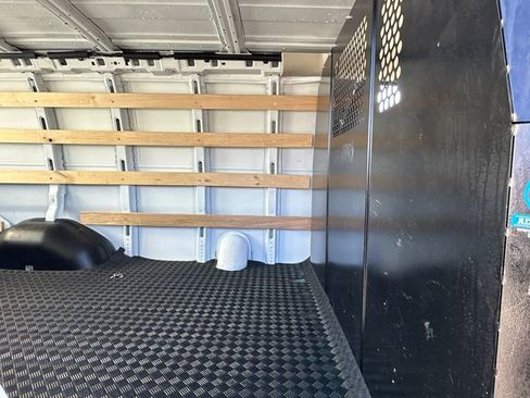 Used 2024 Chevrolet Express 2500 w/ Driver Convenience Package image 18