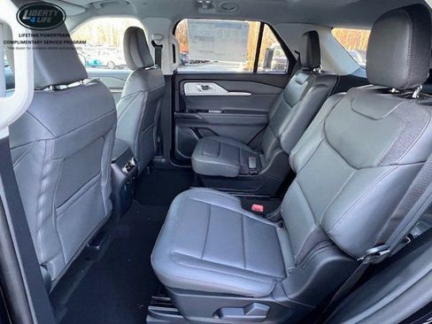 New 2026 Ford Explorer Active w/ Active Comfort Package image 13