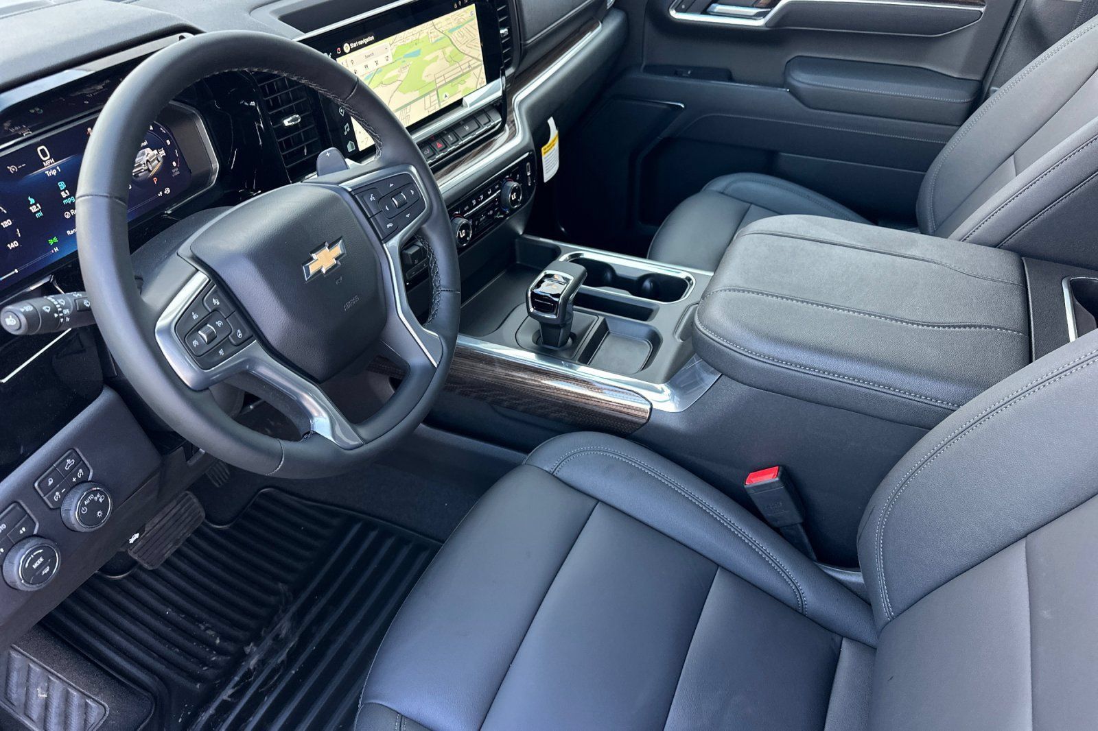 New 2026 Chevrolet Silverado 1500 LT w/ Safety Package AWD/4WD image 10