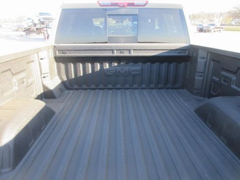 New 2026 GMC Sierra 1500 AT4 w/ AT4 Premium Package image 7