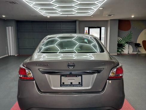Used 2015 Nissan Altima 2.5 SL w/ Technology Package image 6