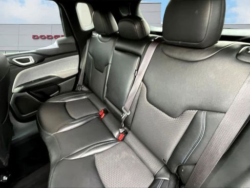 Used 2024 Jeep Compass Latitude image 13