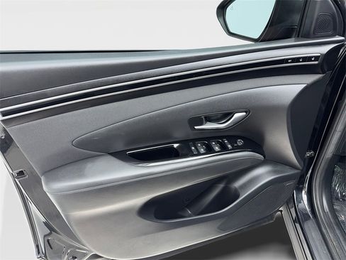 Used 2022 Hyundai Tucson Limited image 41