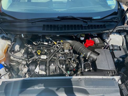 Used 2022 Ford Edge Titanium image 29