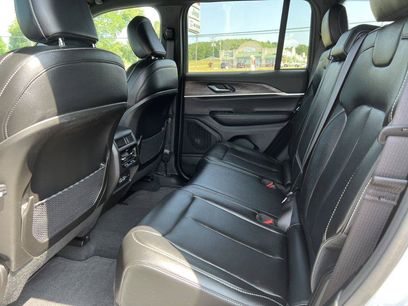 Used 2025 Jeep Grand Cherokee Limited