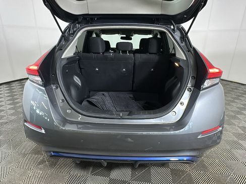Used 2022 Nissan Leaf SV w/ SV Technology Package FWD image 27