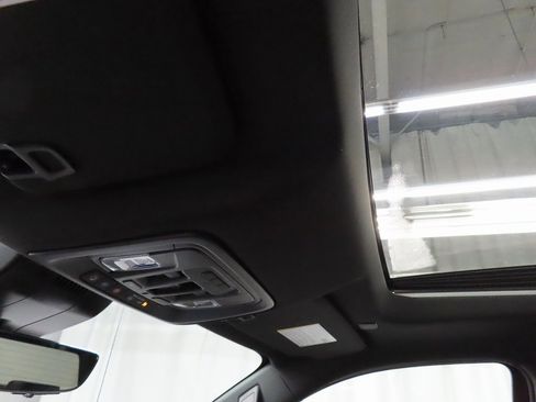 Used 2024 Chevrolet Silverado 1500 High Country image 25