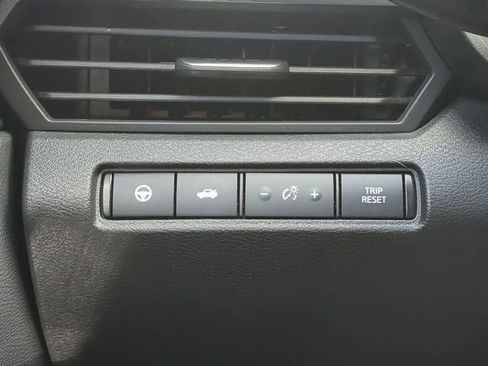 Used 2023 Nissan Altima 2.0 SR FWD image 27